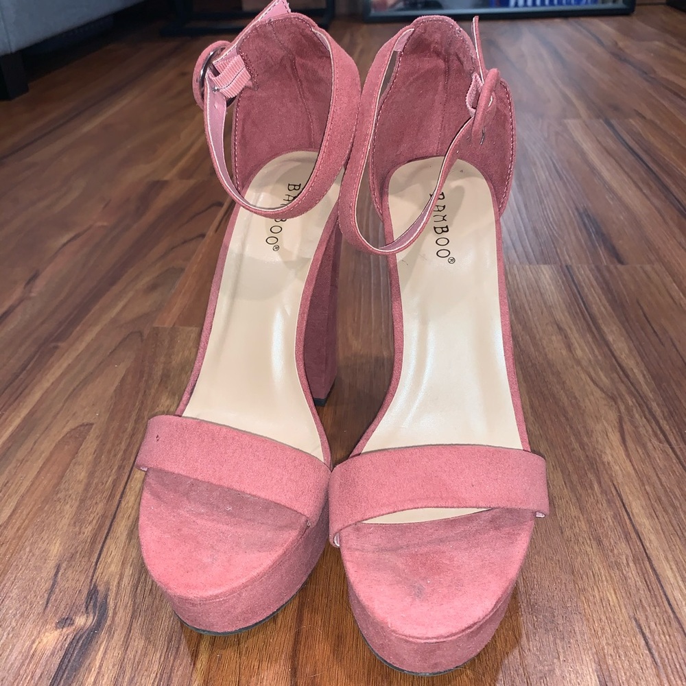 Heels - Picture 1 of 8